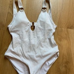 Oysho white swimsuit US 4 great condition